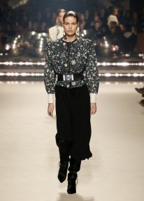 Look 18