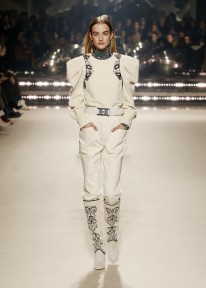 Look 19