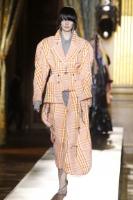 Look 15