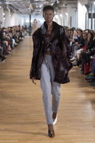 Look 15