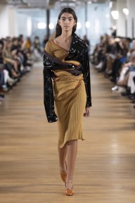 Look 28