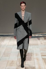 Look 8
