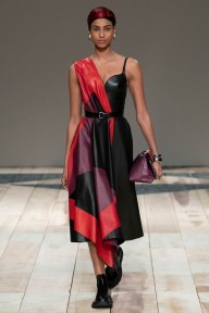Look 16