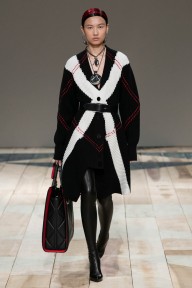 Look 19