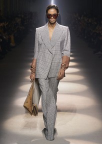 Look 32