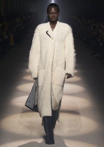 Look 25