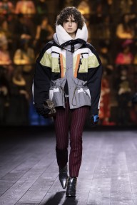 Look 3