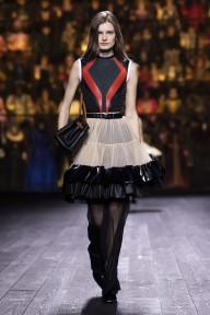 Look 8