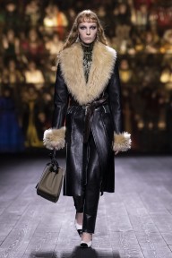 Look 23