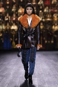 Look 24