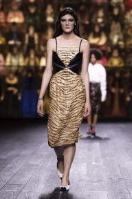 Look 27