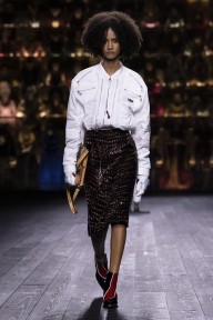 Look 28