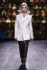 Look 35