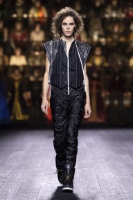 Look 38