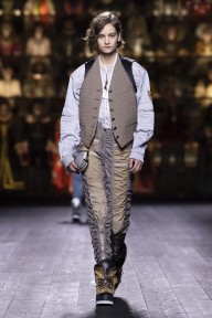 Look 39