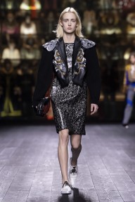 Look 43