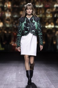 Look 46