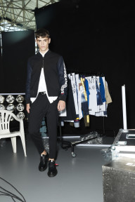 Look 8