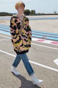 Look 18