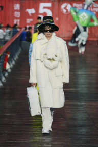 Look 14