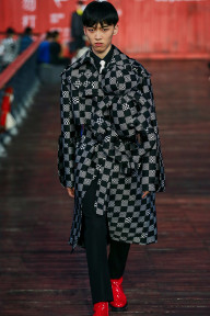 Look 11