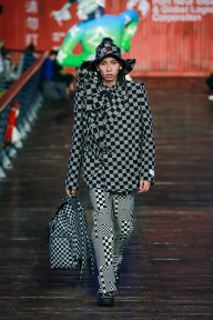 Look 4