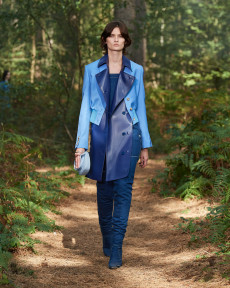Look 11