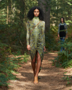 Look 17