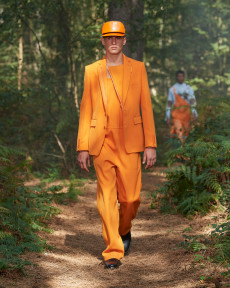 Look 24