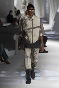 Look 3
