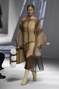 Look 4