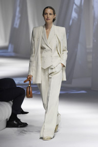 Look 15