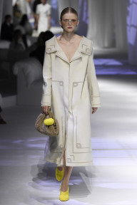 Look 27