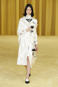 Look 18