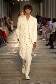Look 27