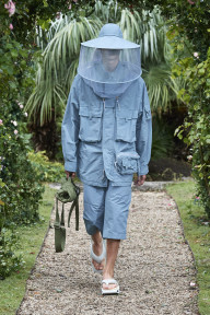 Look 10
