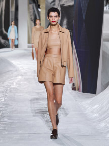 Look 5