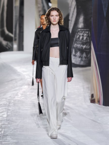 Look 14
