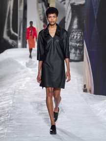 Look 16