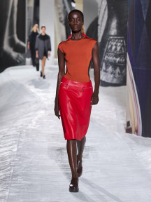 Look 18