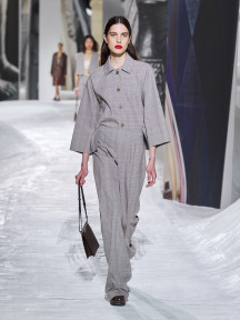 Look 25