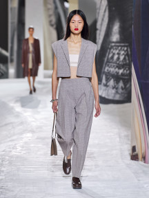 Look 26