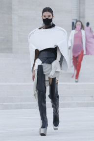 Look 17