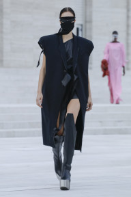 Look 19