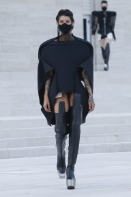 Look 30