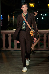 Look 27