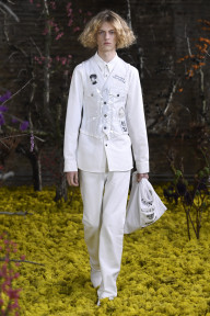 Look 17