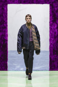 Look 10