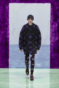 Look 18