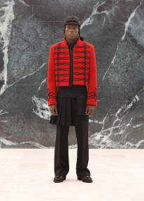 Look 16